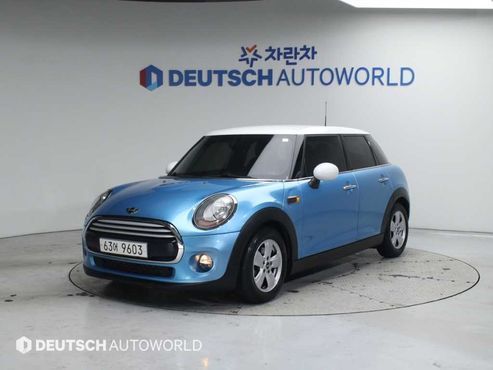 Mini Cooper 5Door Standard 3rd — пробег 139 918 км — фото 1 из 5