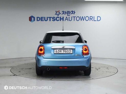 Mini Cooper 5Door Standard 3rd — пробег 139 918 км — фото 4 из 5