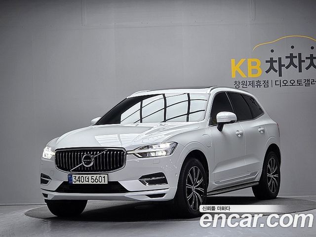 Volvo XC60 T8 Inscription — пробег 69 848 км — фото 1 из 5