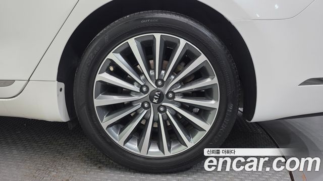 Kia K7 из Кореи Encar
