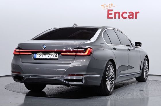 BMW 7-Series 740i Design Pure Excellence — пробег 140 429 км — фото 2 из 5