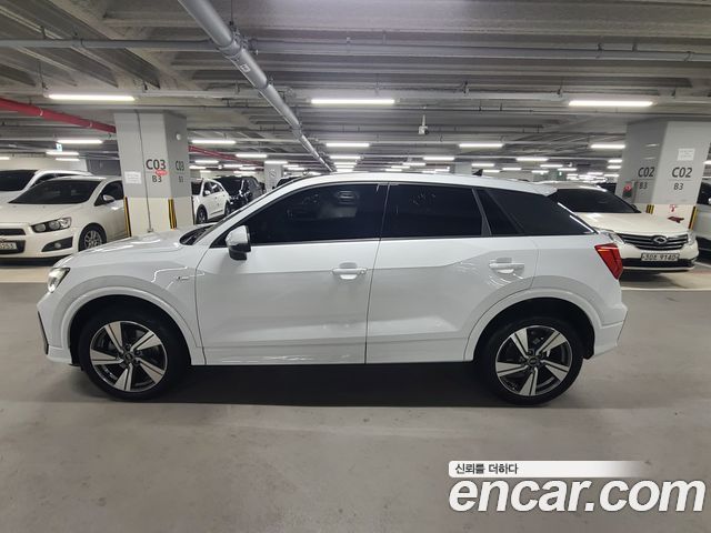 Audi Q2 35 TDI Premium — пробег 17 755 км — фото 4 из 5