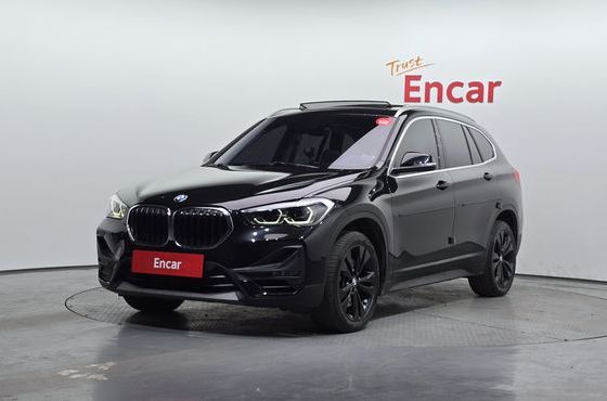 BMW X1 xDrive 20i Advantage — пробег 60 923 км — фото 1 из 5