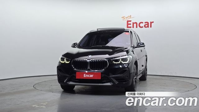 BMW X1 xDrive 20i Advantage — пробег 60 923 км — фото 3 из 5