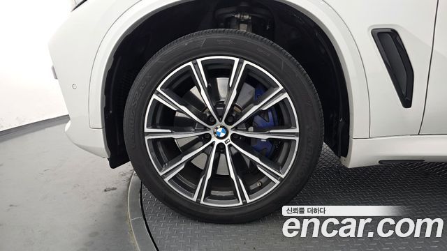 BMW X5 xDrive 30d M Sport — пробег 86 742 км — фото 5 из 5
