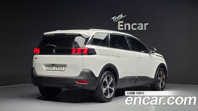 Peugeot 5008 из Кореи Encar