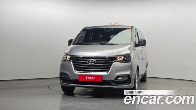Hyundai Starex Urban 9-Seater Premium — пробег 73 186 км — фото 3 из 5