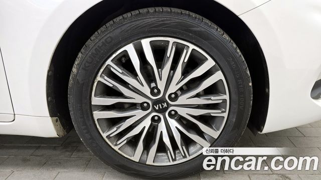 Kia K7 из Кореи Encar