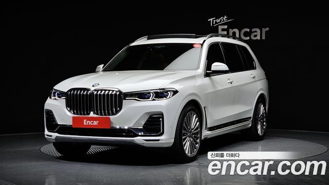 BMW X7 xDrive 30d Design Pure Excellent 6-Seater — пробег 32 625 км — фото 1 из 5