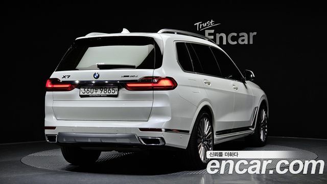 BMW X7 xDrive 30d Design Pure Excellent 6-Seater — пробег 32 625 км — фото 2 из 5