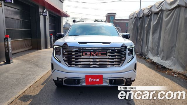 GMC Sierra Denali — пробег 16 754 км — фото 3 из 5