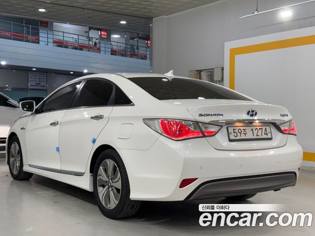 Hyundai Sonata 2.0 Premium — пробег 186 668 км — фото 5 из 5