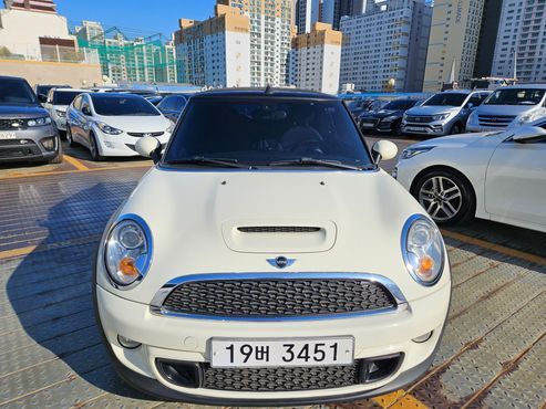 Mini Cooper Convertible Standard Second Generation — пробег 126 081 км — фото 1 из 5