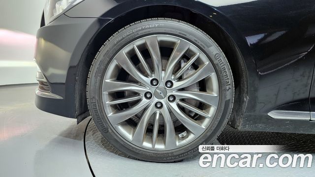 Hyundai Genesis из Кореи Encar