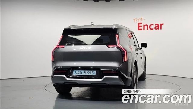 Kia EV9 Long Range 4WD Earth — пробег 52 099 км — фото 4 из 5
