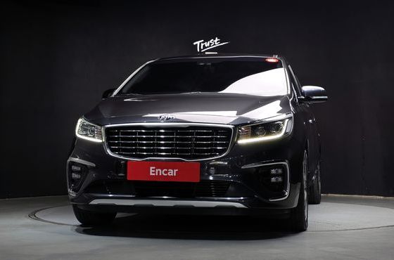 Kia Carnival 9-Seater Prstige — пробег 55 230 км — фото 3 из 5