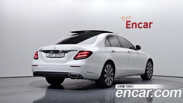 Mercedes-Benz E-Class из Кореи Encar
