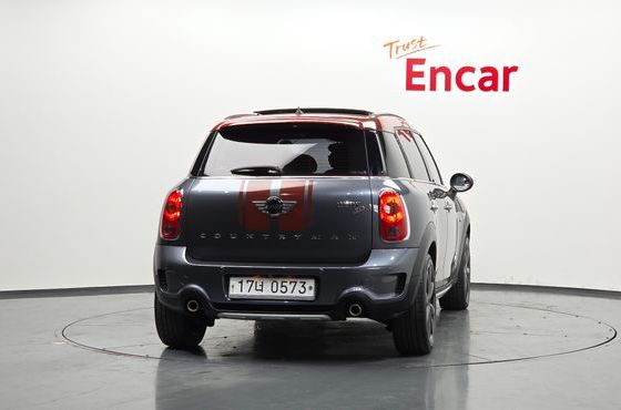 Mini Countryman ALL4 Park Lane 1st — пробег 105 259 км — фото 4 из 5