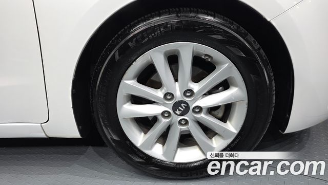 Kia K3 из Кореи Encar