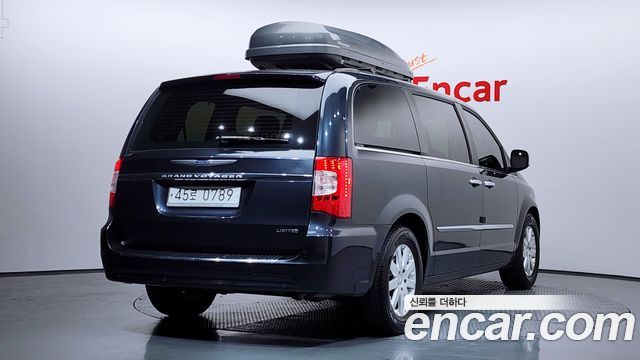 Chrysler Grand Voyager из Кореи Encar