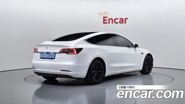 Tesla Model 3 Long Range AWD — пробег 84 715 км — фото 2 из 5