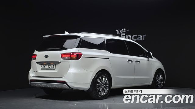 Kia Carnival 9-seater Prestige — пробег 190 740 км — фото 2 из 5