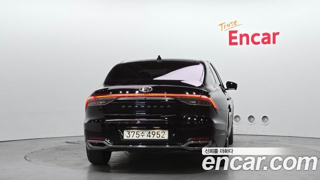 Hyundai Grandeur из Кореи Encar
