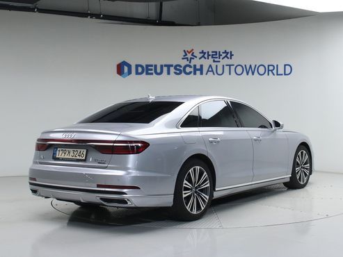 Audi A8 50 TDI Quattro — пробег 175 000 км — фото 2 из 5