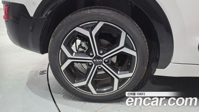 Kia Niro Signature — пробег 2 298 км — фото 5 из 5