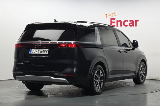 Kia Carnival 11-Seater Prestige — пробег 50 783 км — фото 2 из 5