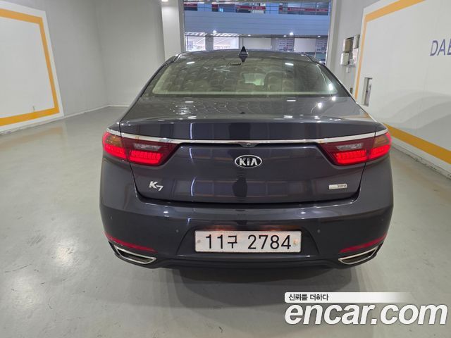 Kia K7 из Кореи Encar