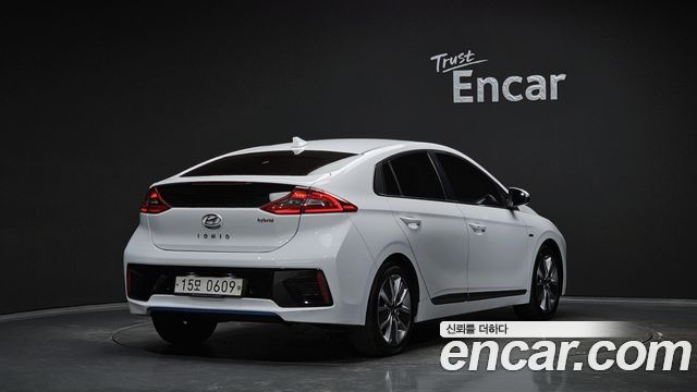 Hyundai Ioniq из Кореи Encar