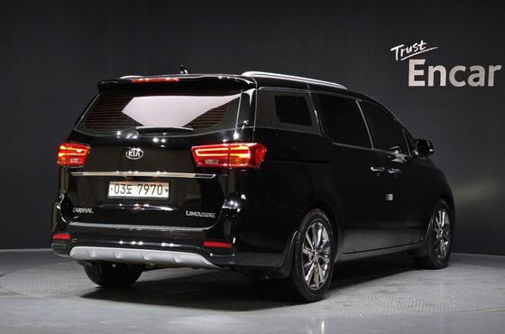 Kia Carnival 7-Seater Limousine President — пробег 174 045 км — фото 2 из 5