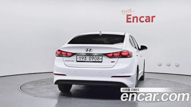 Hyundai AVANTE из Кореи Encar