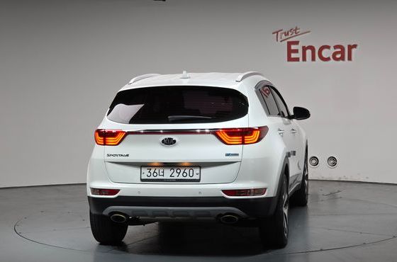 Kia Sportage Diesel 2WD Noblesse Plus — пробег 114 597 км — фото 4 из 5