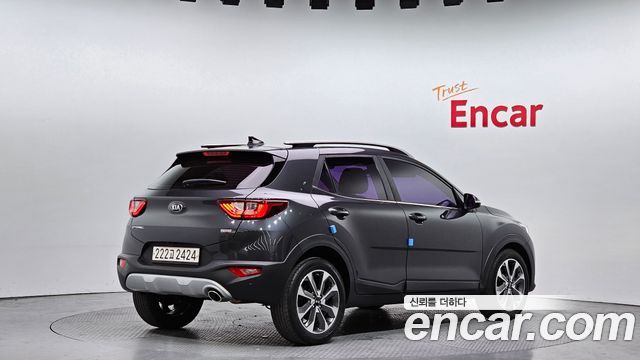 Kia Stonic из Кореи Encar