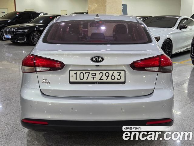 Kia K3 из Кореи Encar