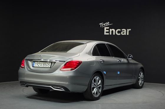 Mercedes-Benz C-Class C220 d Avantgarde — пробег 55 634 км — фото 2 из 5