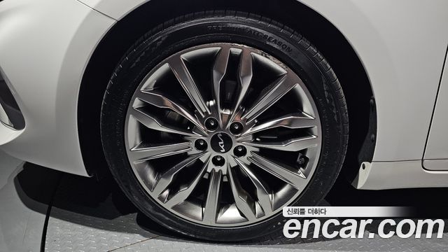 Kia K7 из Кореи Encar