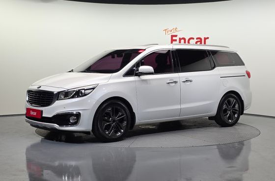 Kia Carnival 7-seater Limousine VIP — пробег 128 611 км — фото 1 из 5