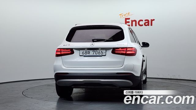 Mercedes-Benz GLC-Class GLC350e 4MATIC — пробег 72 128 км — фото 4 из 5