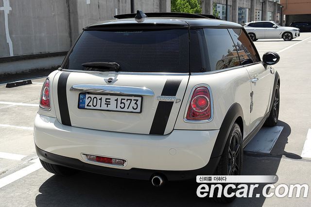 Mini Cooper Baker Street — пробег 150 600 км — фото 2 из 5