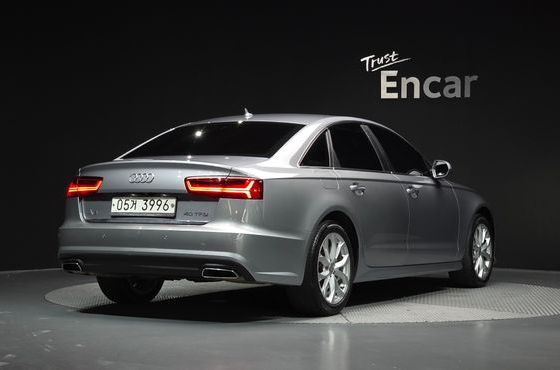 Audi A6 40 TFSI C7 — пробег 42 693 км — фото 2 из 5