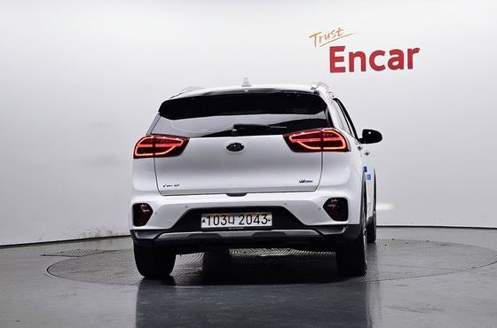 Kia Niro 1.6 HEV Noblesse Special — пробег 126 890 км — фото 4 из 5