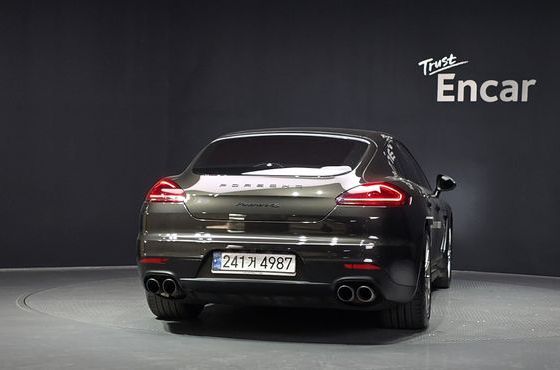 Porsche Panamera 3.0 4S Executive 970 — пробег 151 818 км — фото 4 из 5