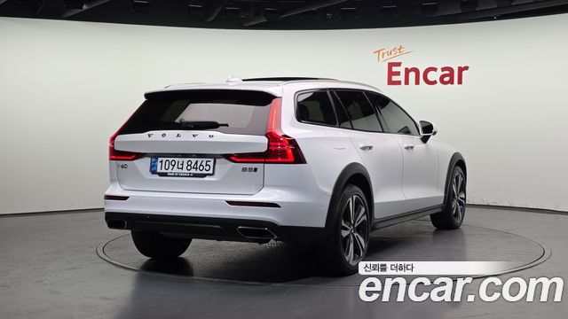 Volvo V60 из Кореи Encar