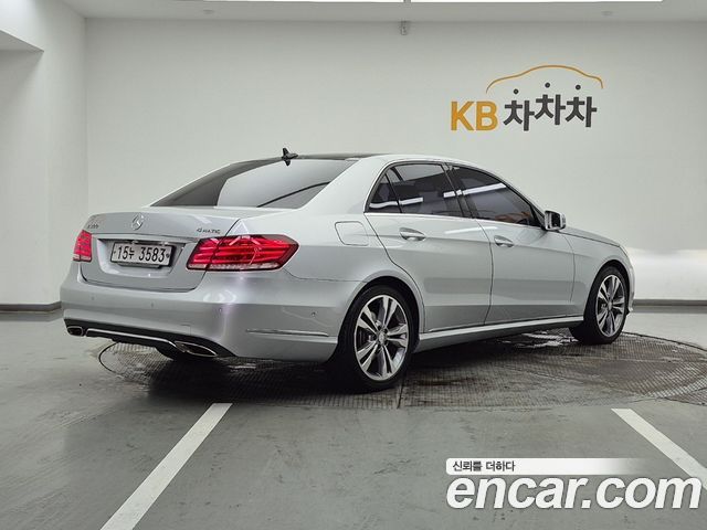 Mercedes-Benz E-Class E300 4MATIC Avantgarde — пробег 159 736 км — фото 4 из 5