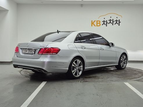 Mercedes-Benz E-Class E300 4MATIC Avantgarde — пробег 159 736 км — фото 4 из 5