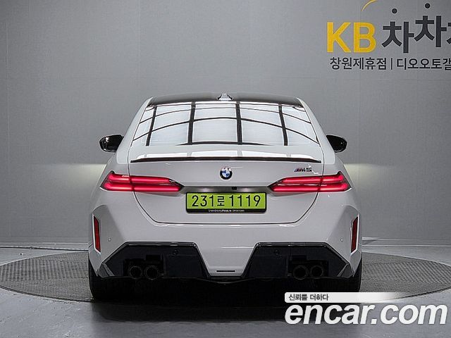 BMW M5 M5 Sedan — пробег 8 906 км — фото 4 из 5