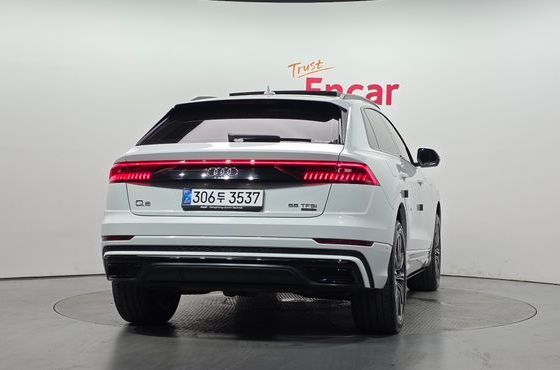 Audi Q8 55 TFSI Quattro Premium — пробег 92 608 км — фото 4 из 5